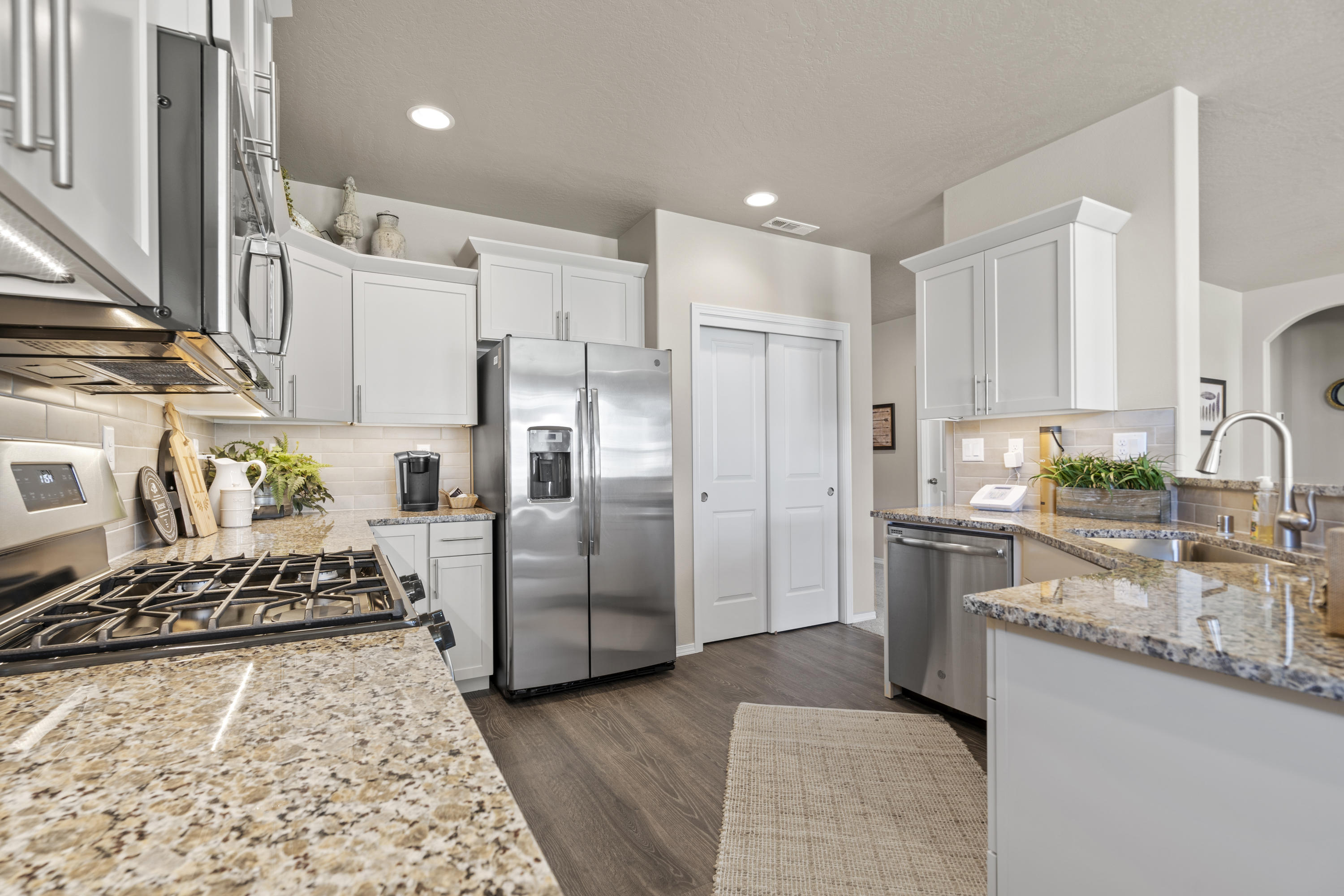 Mckenzie Meadow Vill - Residential