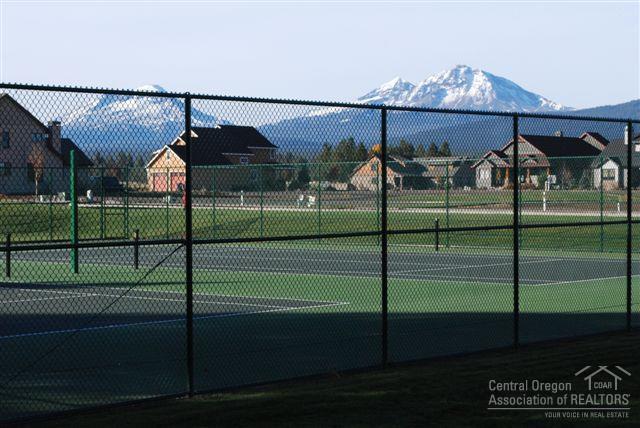 Pine Meadow Vill - Residential