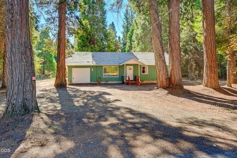 Photo of 354 Red Blanket Road, Prospect, OR 97536 (MLS # 220229625)