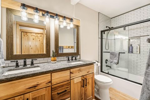 Tiny photo for 57557 Lupine Lane #7, Sunriver, OR 97707 (MLS # 220212421)