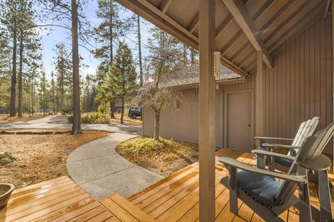 Tiny photo for 57557 Lupine Lane #7, Sunriver, OR 97707 (MLS # 220212421)