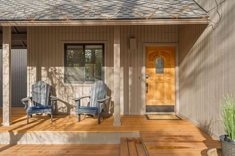 Tiny photo for 57557 Lupine Lane #7, Sunriver, OR 97707 (MLS # 220212421)