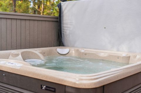 Tiny photo for 57557 Lupine Lane #7, Sunriver, OR 97707 (MLS # 220212421)