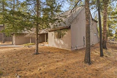 Tiny photo for 57557 Lupine Lane #7, Sunriver, OR 97707 (MLS # 220212421)