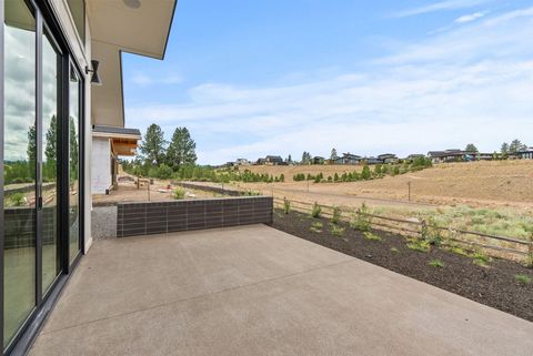 Tiny photo for 3122 NW Crossing Drive, Bend, OR 97703 (MLS # 220212928)
