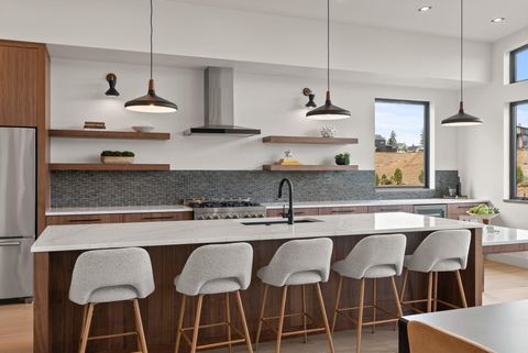 Tiny photo for 3122 NW Crossing Drive, Bend, OR 97703 (MLS # 220212928)