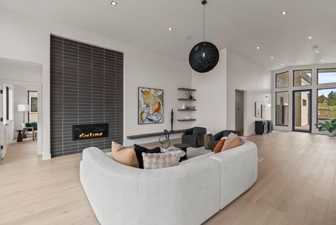 Tiny photo for 3122 NW Crossing Drive, Bend, OR 97703 (MLS # 220212928)