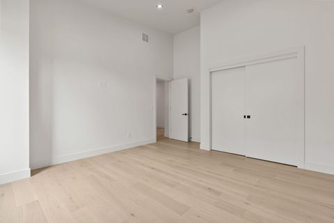 Tiny photo for 3122 NW Crossing Drive, Bend, OR 97703 (MLS # 220212928)