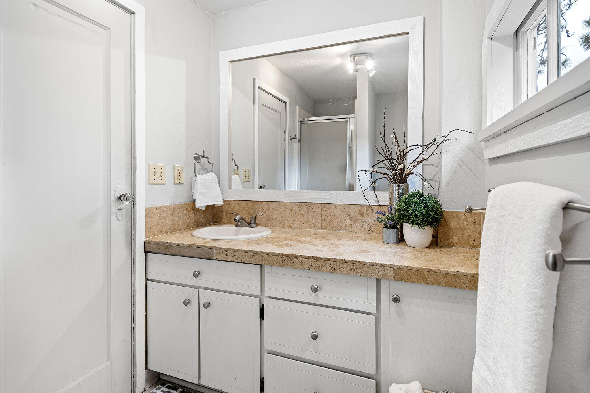 Bonne Home - Residential