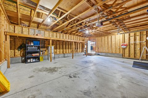 Tiny photo for 62262 Chickadee Lane, Bend, OR 97701 (MLS # 220212403)