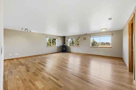 Tiny photo for 62262 Chickadee Lane, Bend, OR 97701 (MLS # 220212403)