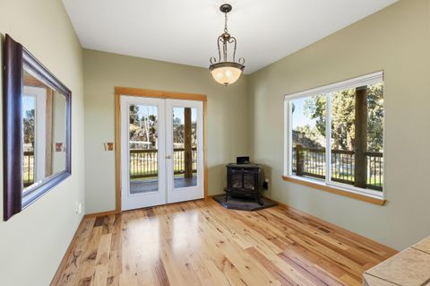 Tiny photo for 62262 Chickadee Lane, Bend, OR 97701 (MLS # 220212403)