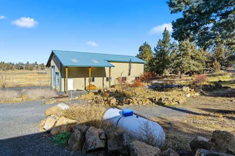 Tiny photo for 62262 Chickadee Lane, Bend, OR 97701 (MLS # 220212403)