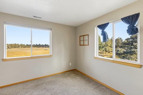 Tiny photo for 62262 Chickadee Lane, Bend, OR 97701 (MLS # 220212403)