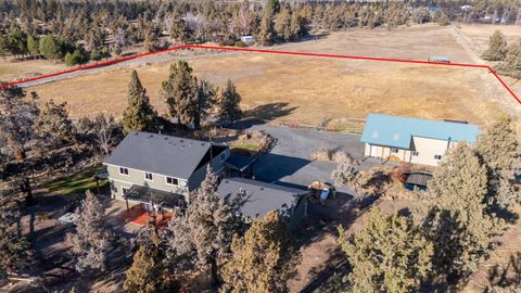 Tiny photo for 62262 Chickadee Lane, Bend, OR 97701 (MLS # 220212403)