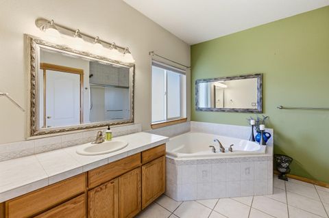 Tiny photo for 62262 Chickadee Lane, Bend, OR 97701 (MLS # 220212403)