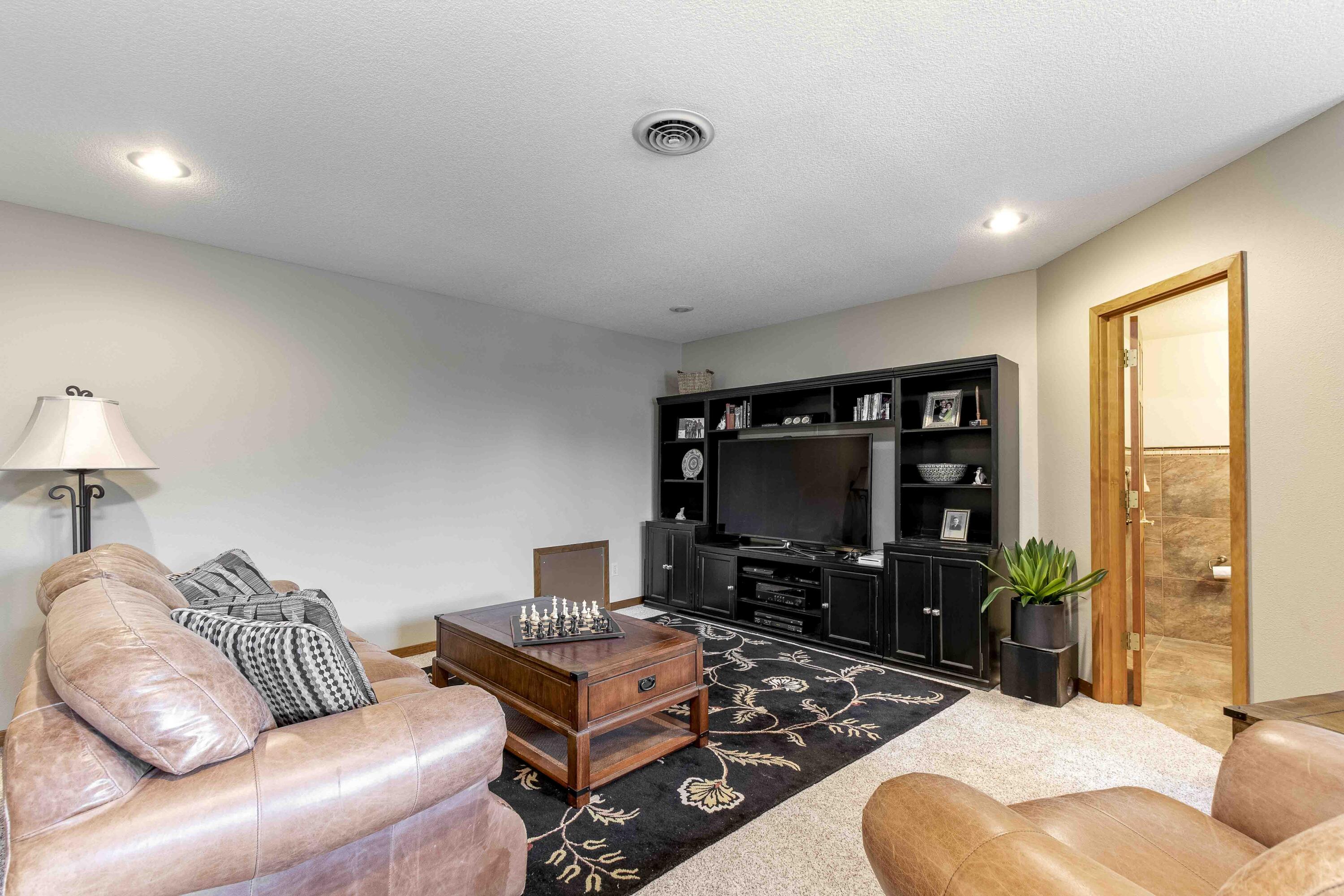 Fairway Point Villag - Residential