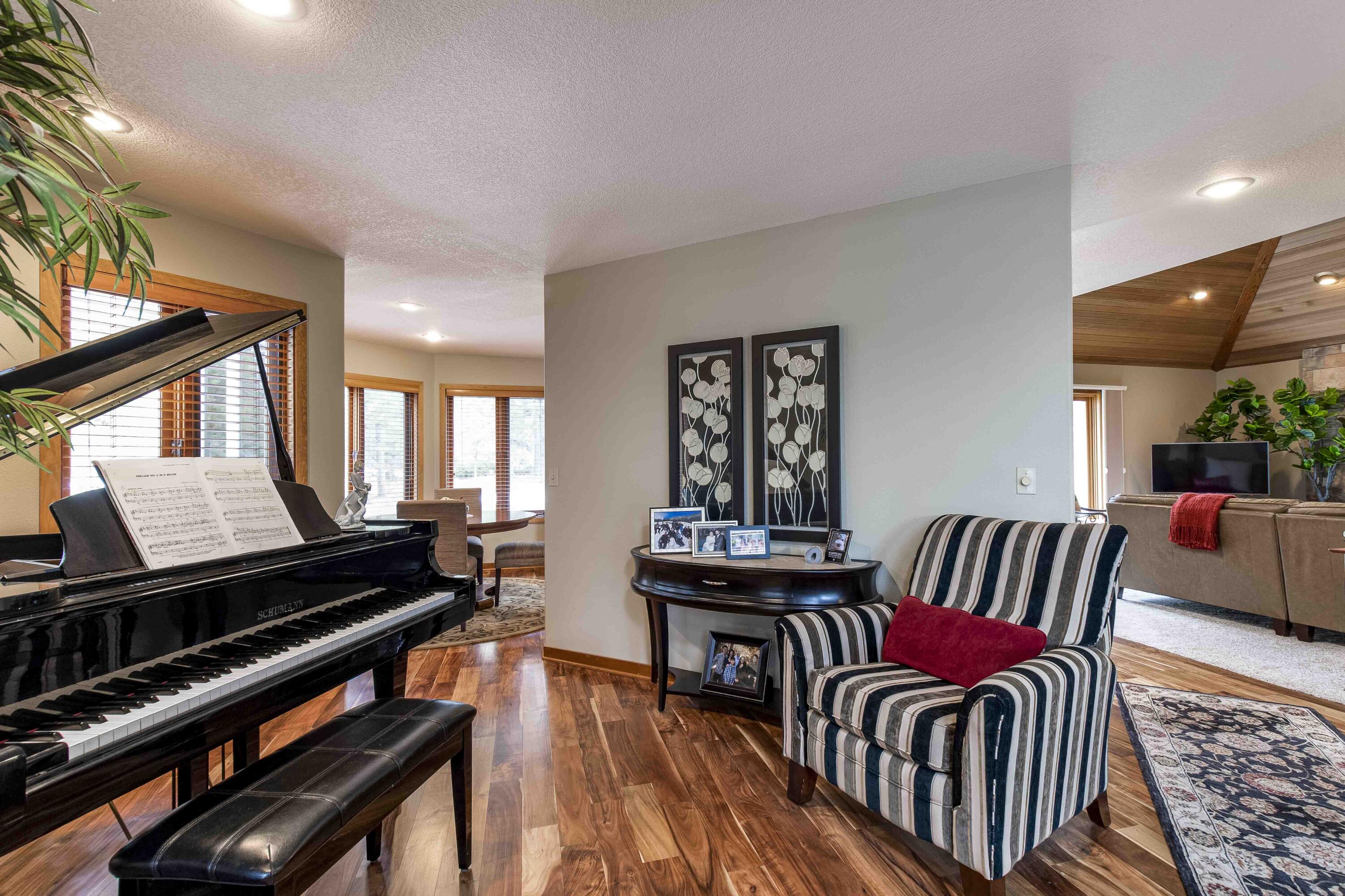 Fairway Point Villag - Residential