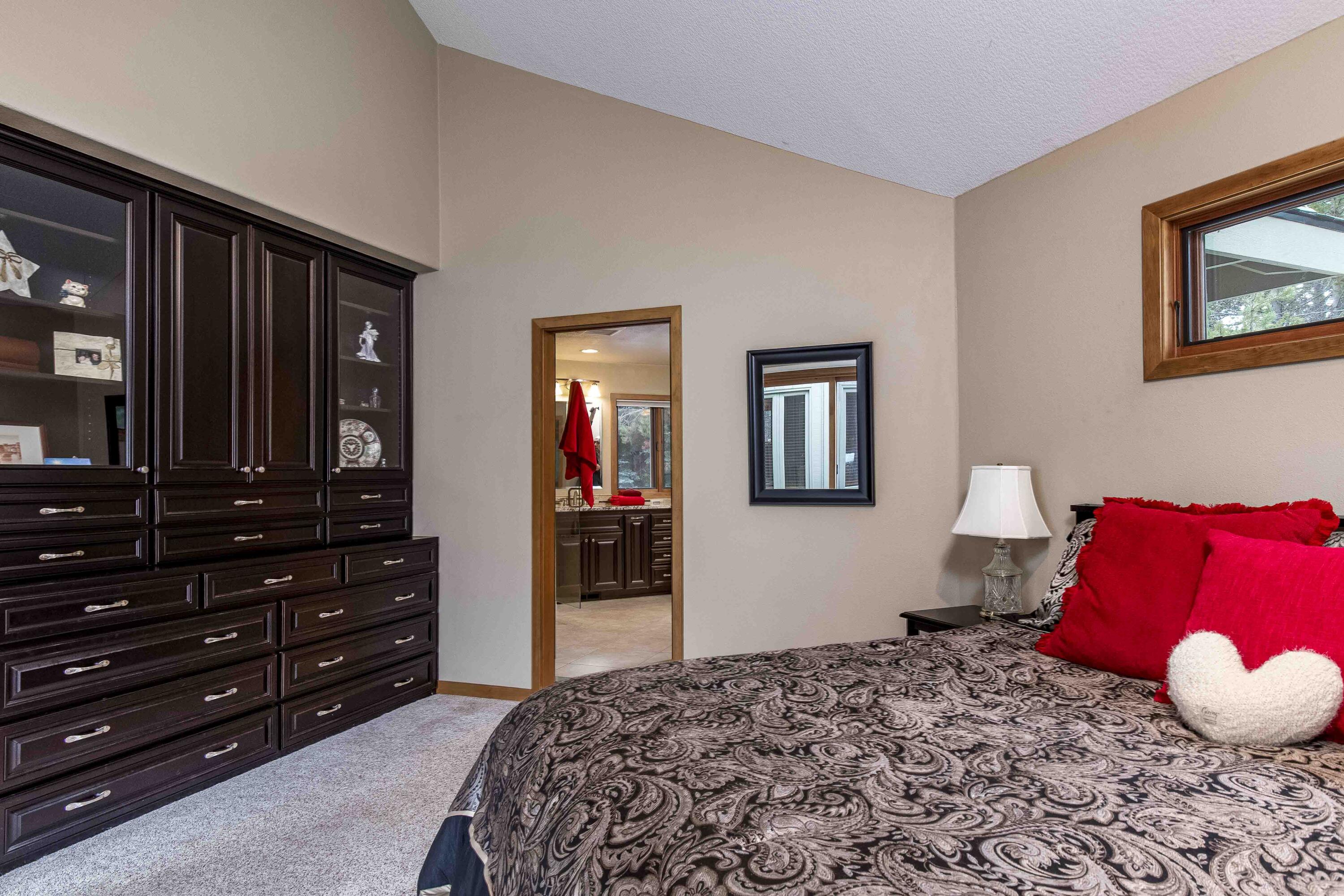 Fairway Point Villag - Residential