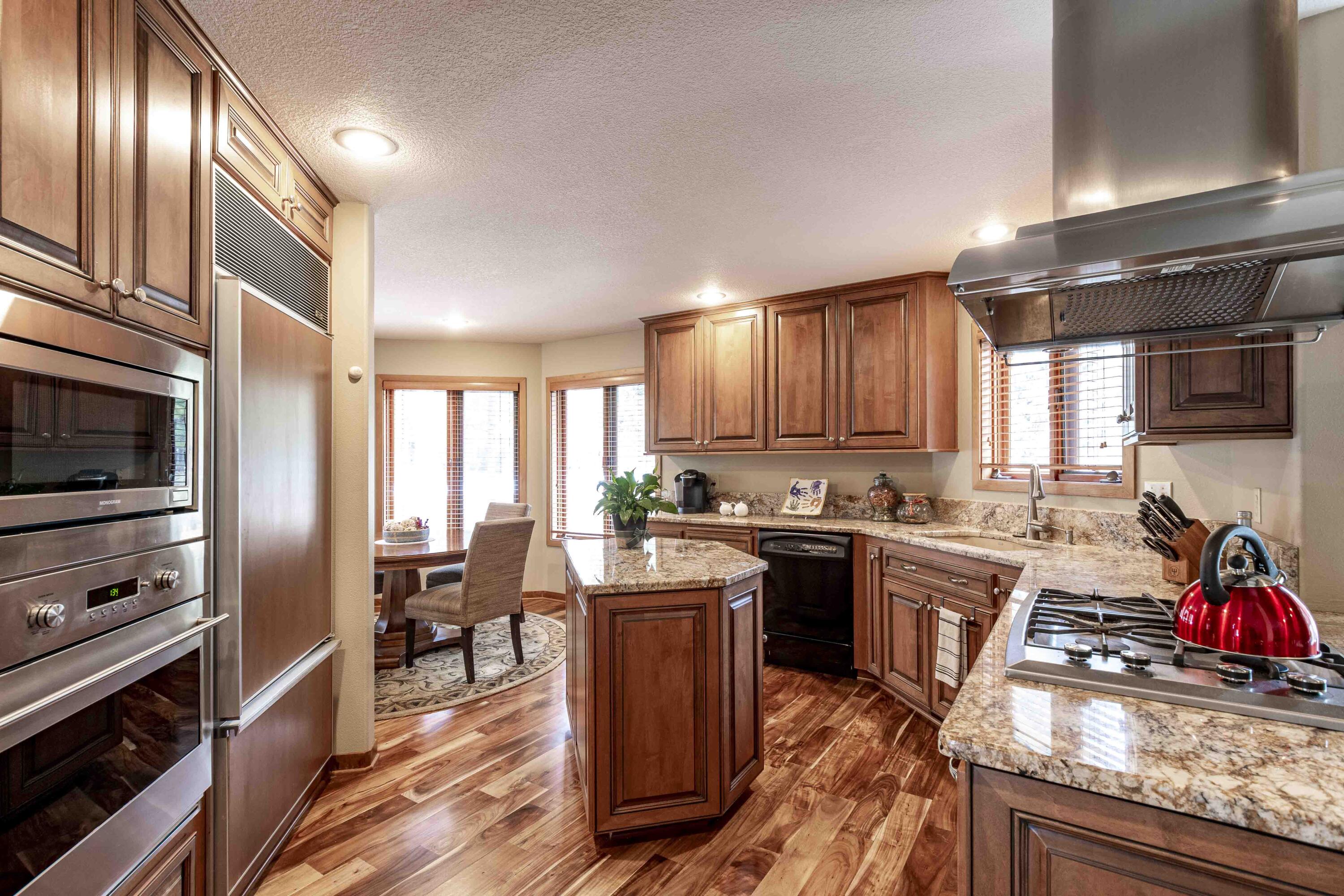 Fairway Point Villag - Residential