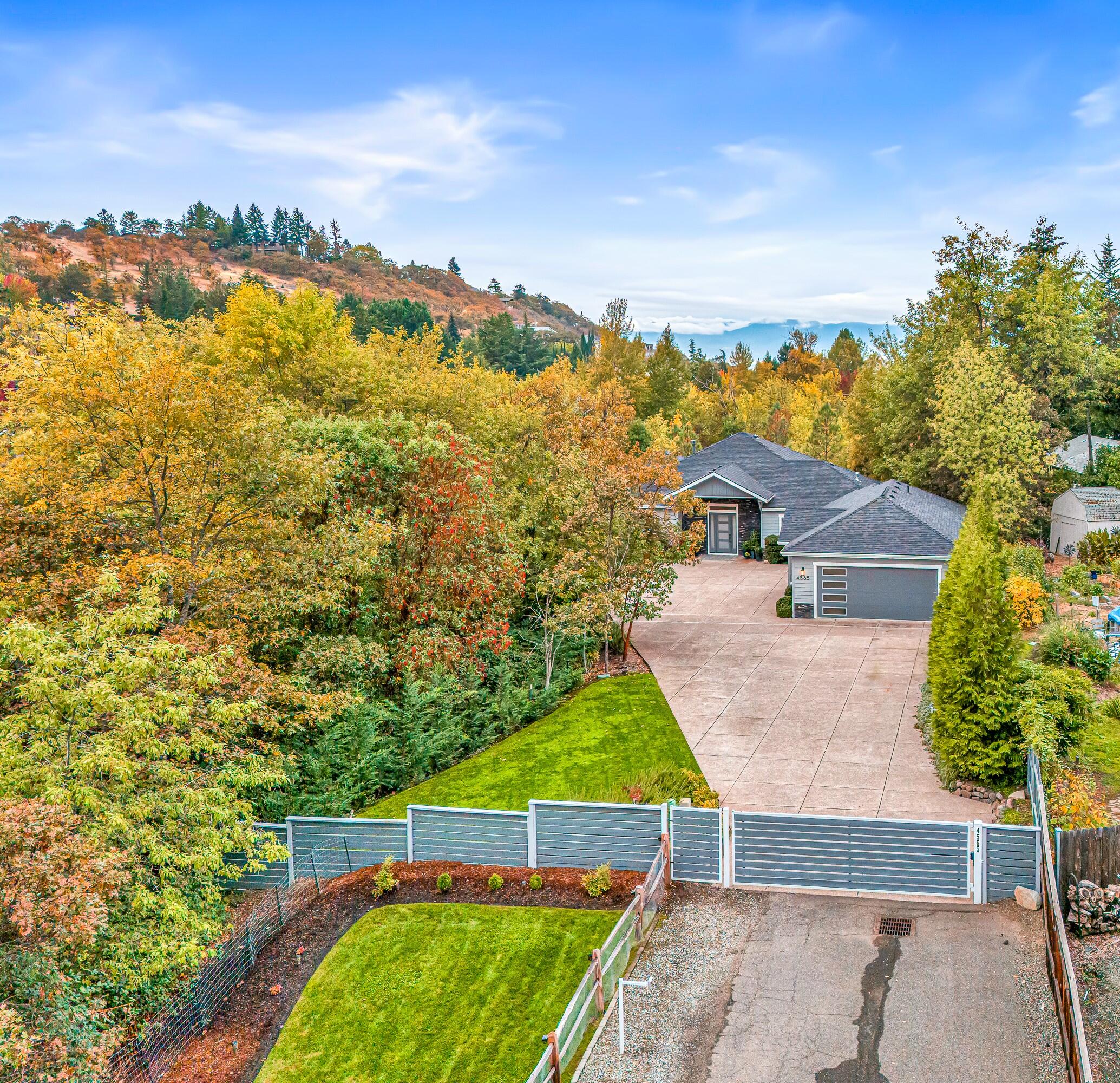 Meadows At Creekwood Village Phases 1And 2 - Residential