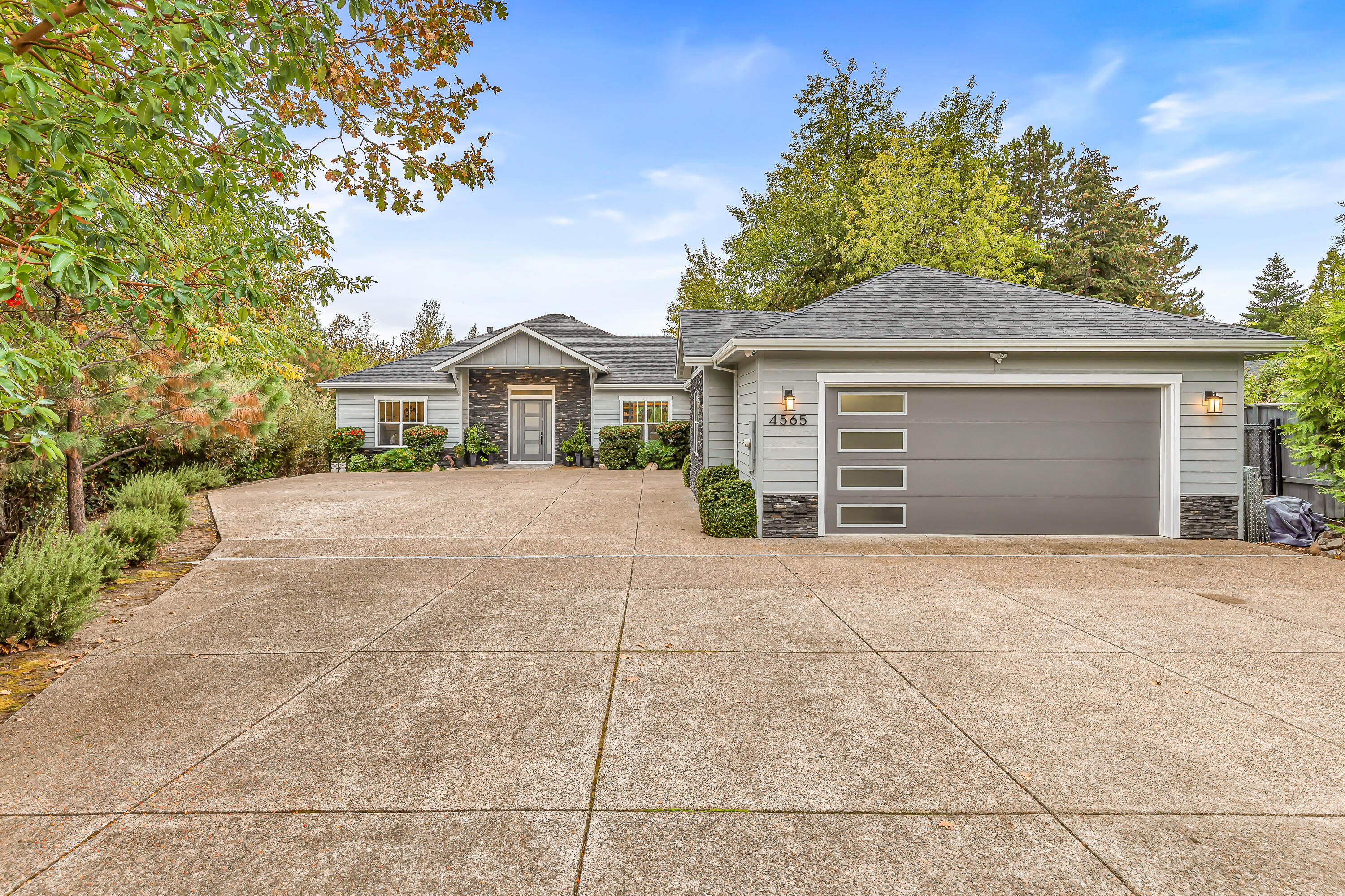 Meadows At Creekwood Village Phases 1And 2 - Residential