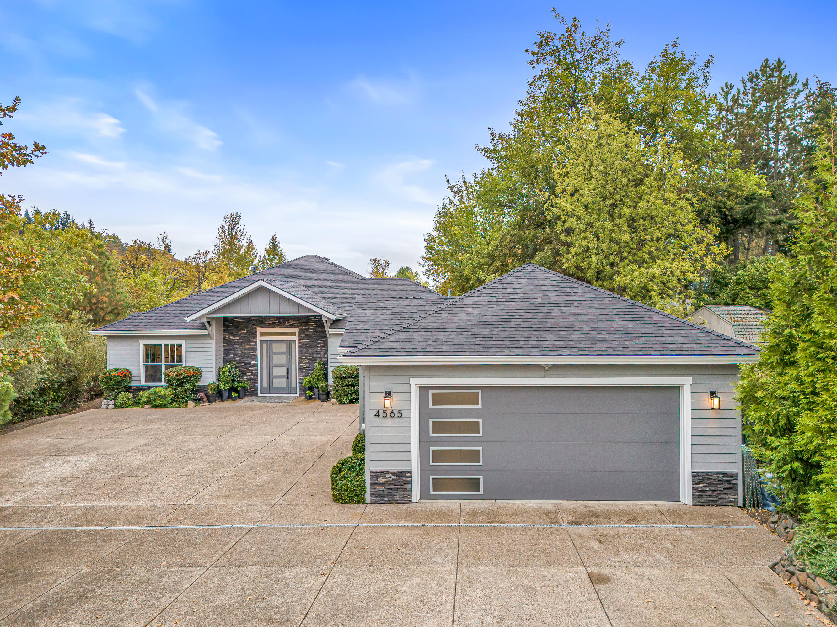 Meadows At Creekwood Village Phases 1And 2 - Residential