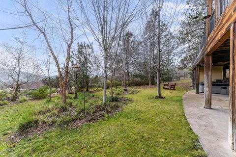 Tiny photo for 252 Frontier Lane, Grants Pass, OR 97526 (MLS # 220215170)