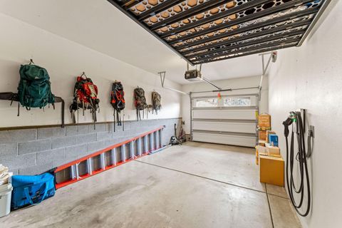 Tiny photo for 252 Frontier Lane, Grants Pass, OR 97526 (MLS # 220215170)