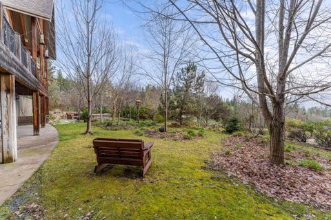 Tiny photo for 252 Frontier Lane, Grants Pass, OR 97526 (MLS # 220215170)