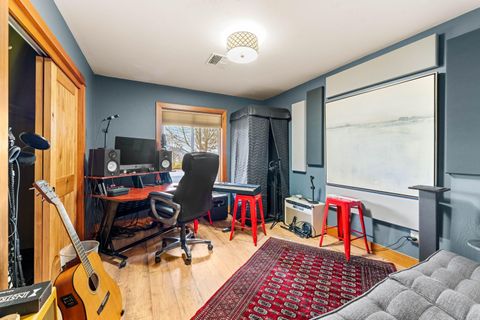 Tiny photo for 252 Frontier Lane, Grants Pass, OR 97526 (MLS # 220215170)