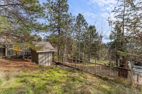 Tiny photo for 252 Frontier Lane, Grants Pass, OR 97526 (MLS # 220215170)