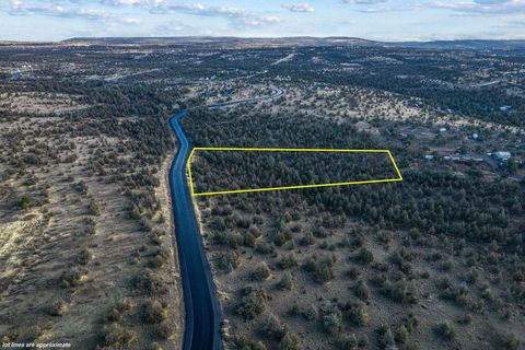 Tiny photo for 2298 SE Texas Circle #49, Prineville, OR 97754 (MLS # 220217134)