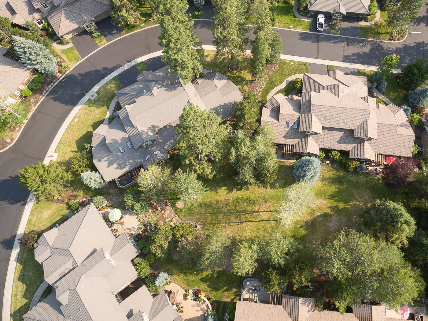 Broken Top - Residential