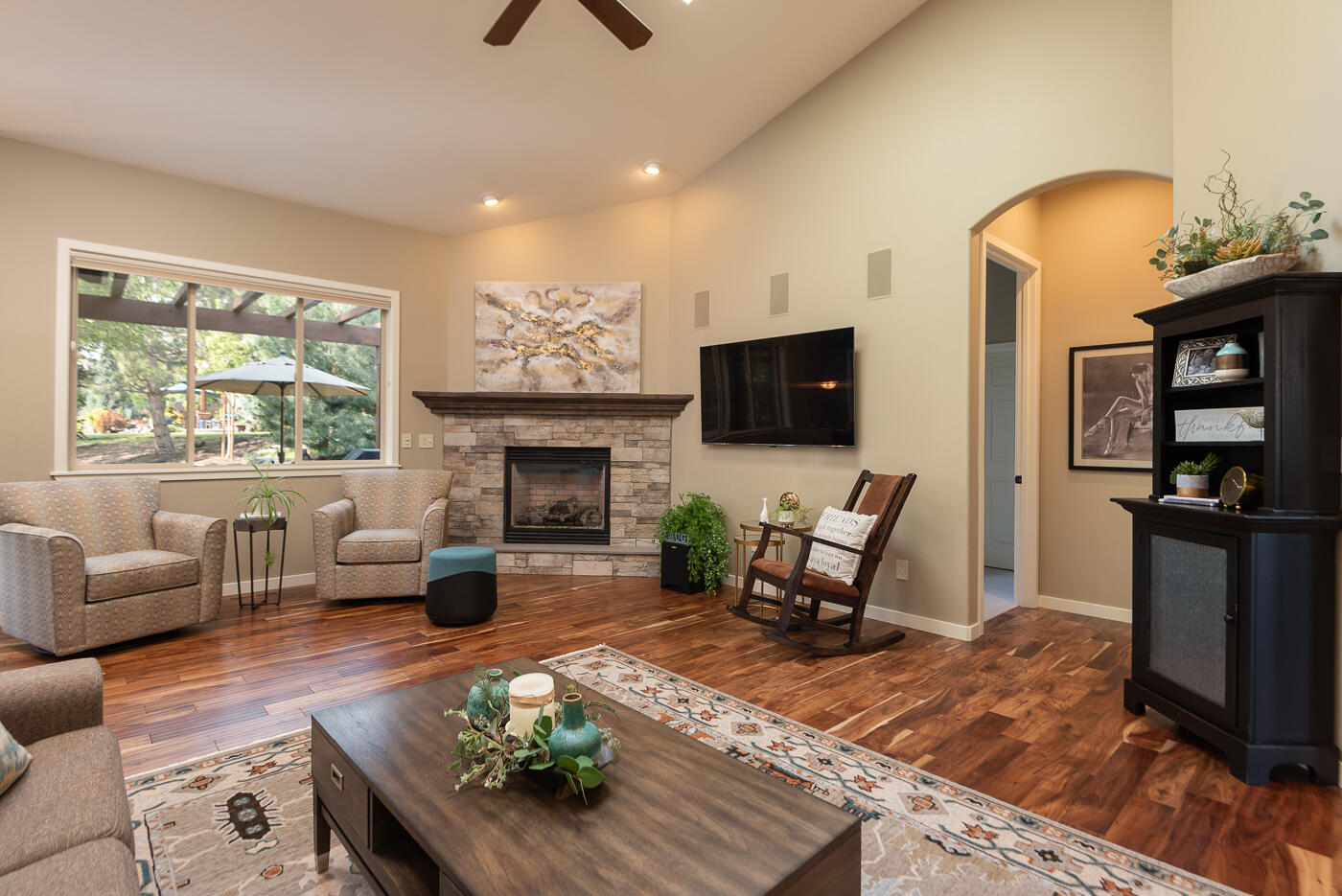 Broken Top - Residential