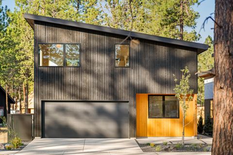 Photo of 631 W Seedling Lane #Lot 152, Sisters, OR 97759 (MLS # 220212720)