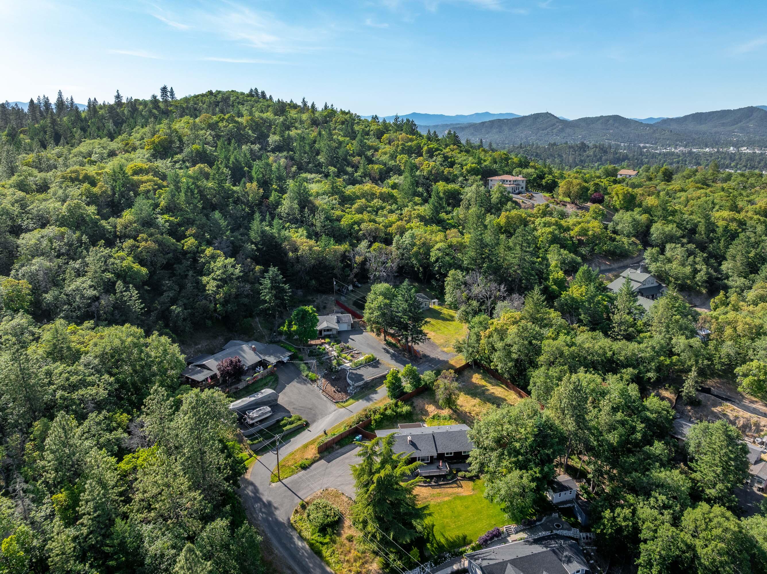 450 Crestview Loop
