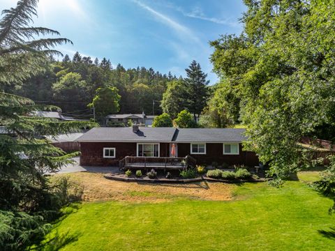 450 Crestview Loop Grants Pass OR 97527