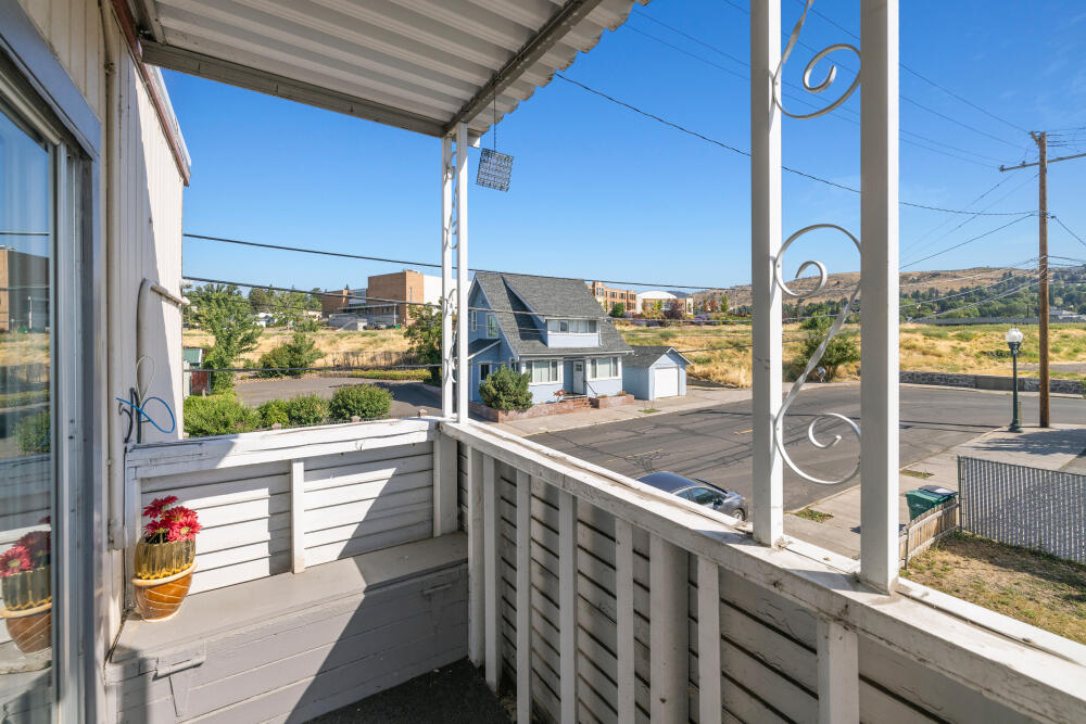 Klamath Falls -Hot Springs Addition - Residential Income