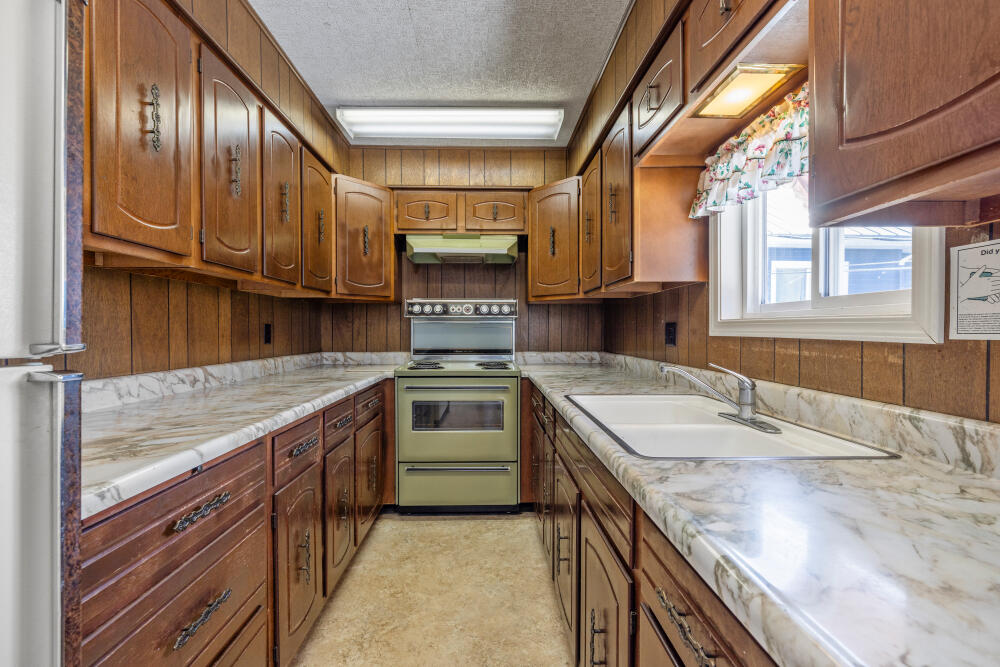 Klamath Falls -Hot Springs Addition - Residential Income