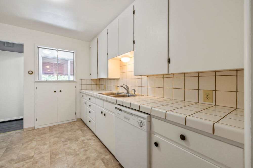 Klamath Falls -Hot Springs Addition - Residential Income