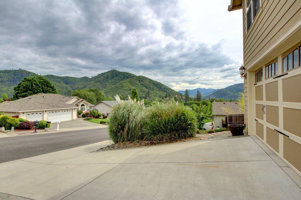 Whitestone Estates - Residential