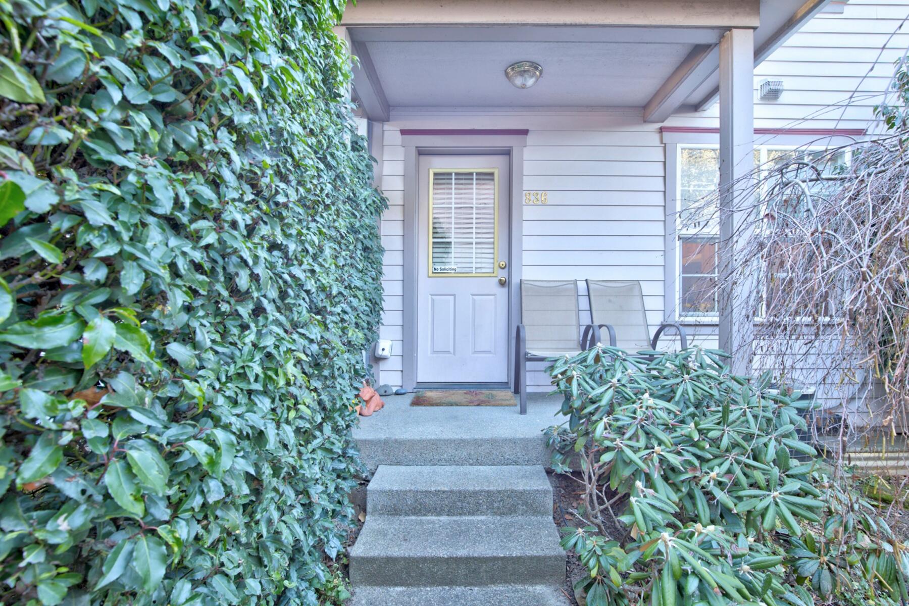 Siskiyou Springs Luxury Townhomes - Residential