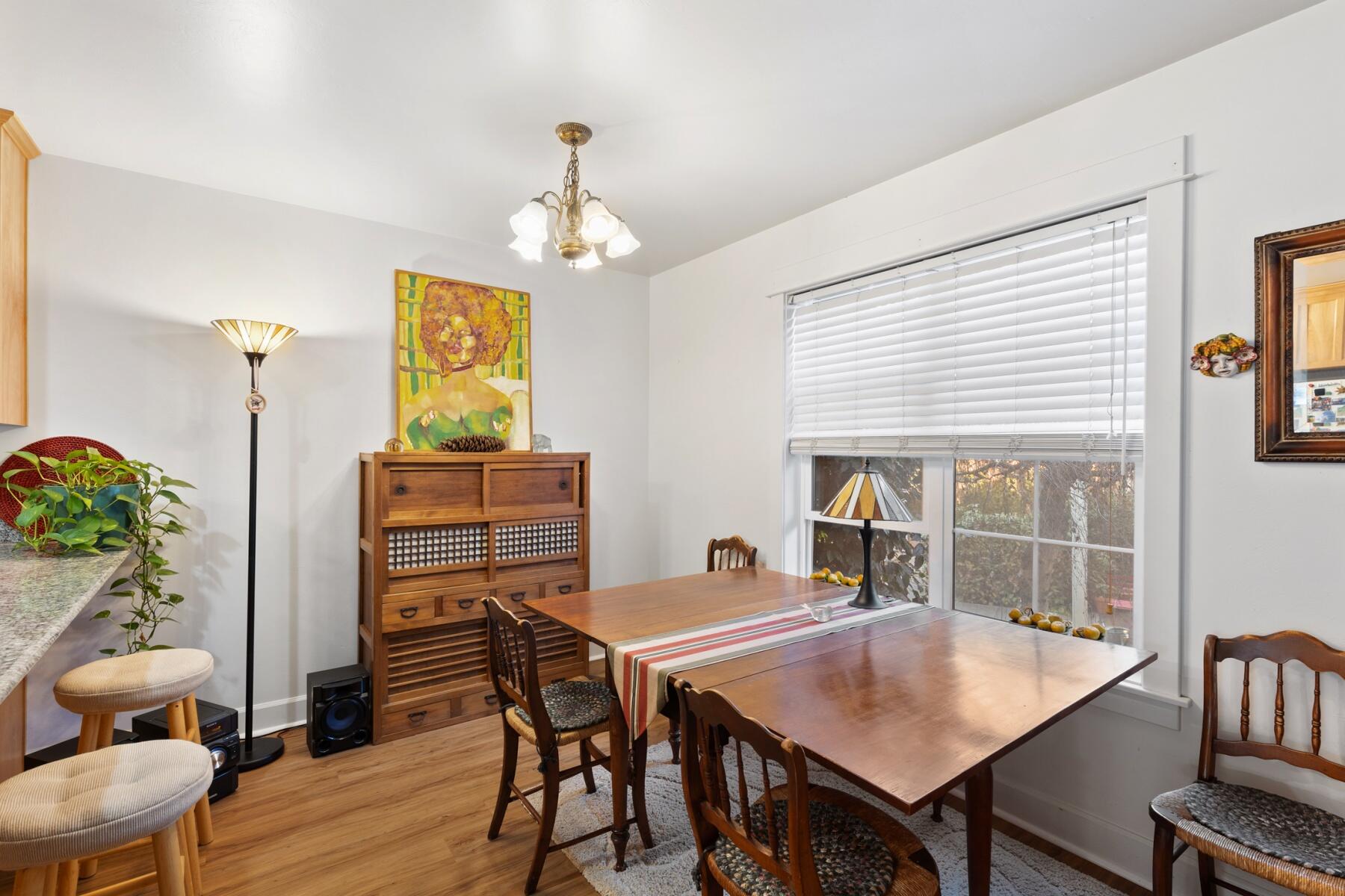 Siskiyou Springs Luxury Townhomes - Residential