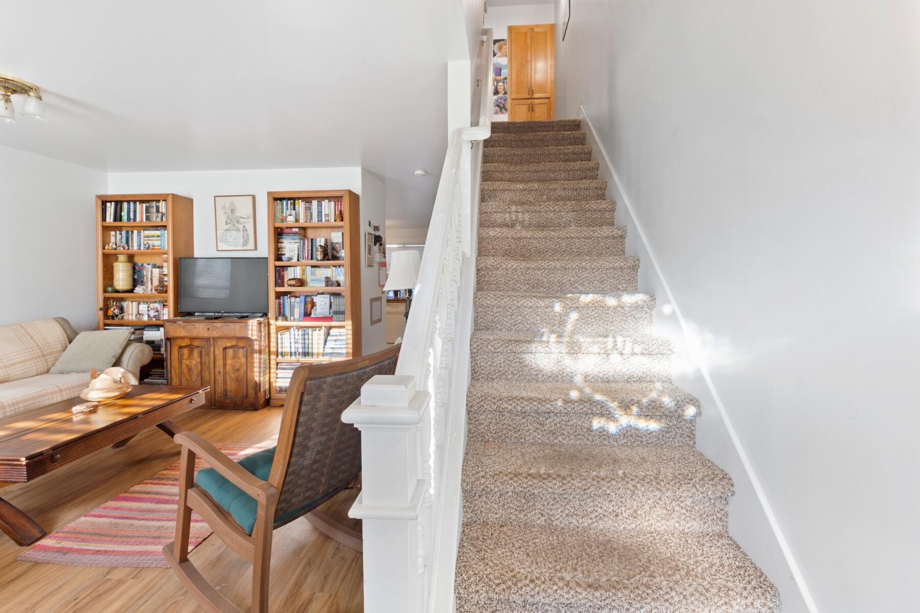 Siskiyou Springs Luxury Townhomes - Residential