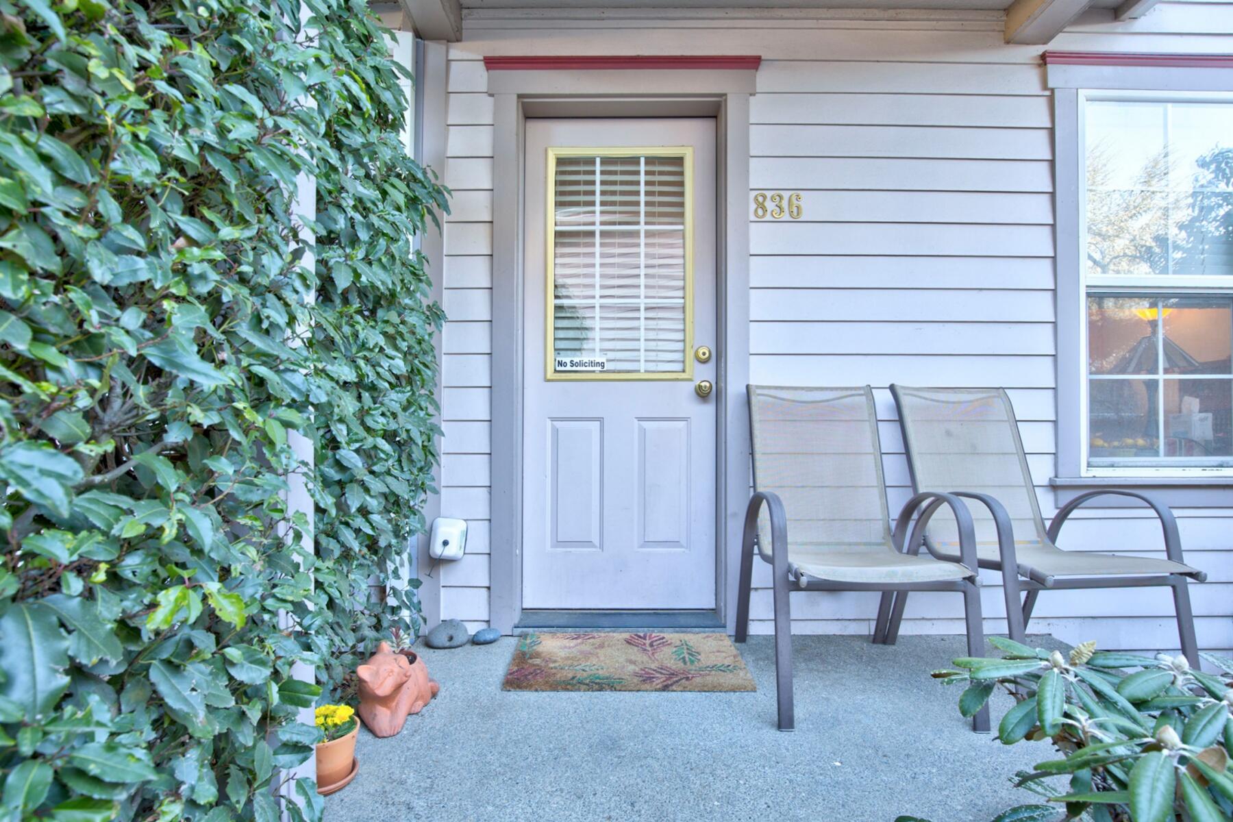 Siskiyou Springs Luxury Townhomes - Residential