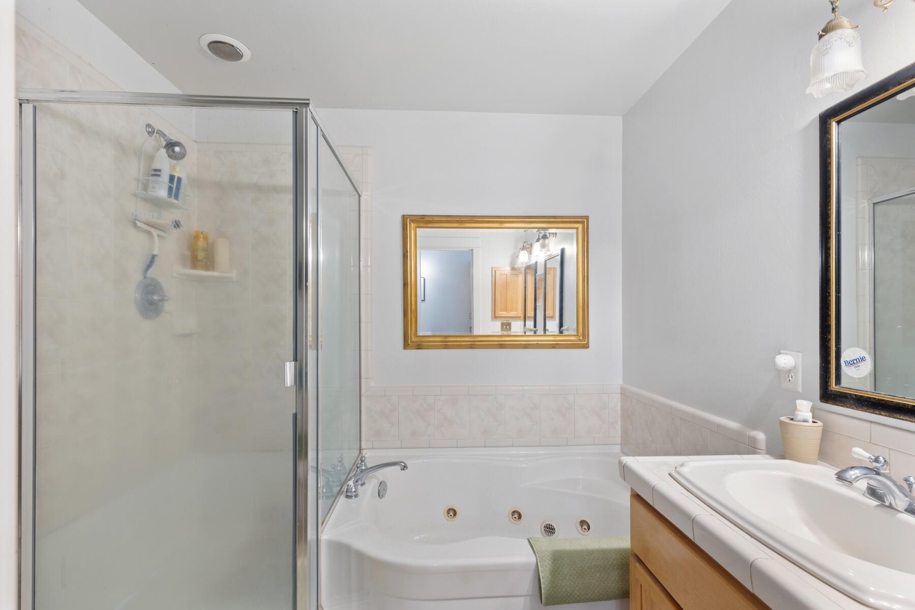 Siskiyou Springs Luxury Townhomes - Residential