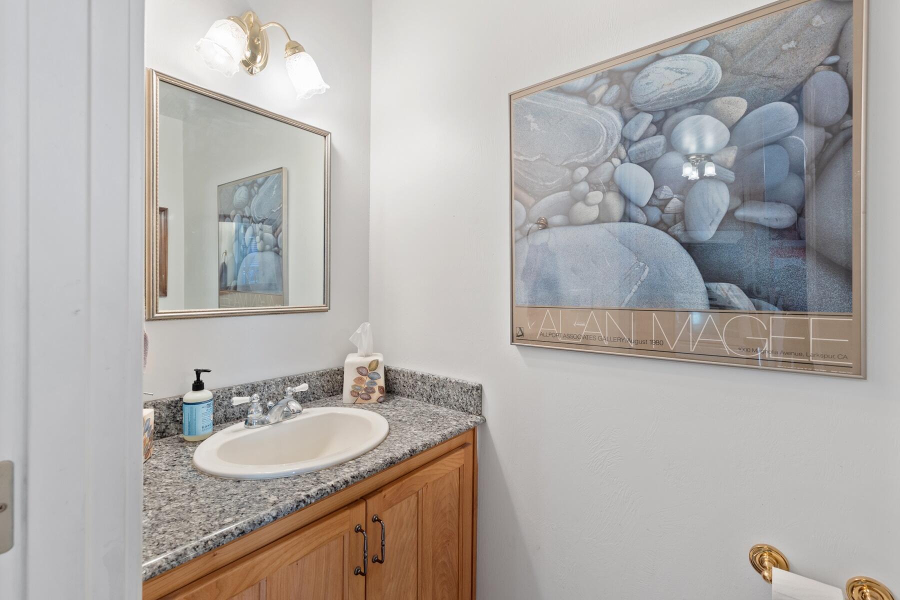 Siskiyou Springs Luxury Townhomes - Residential