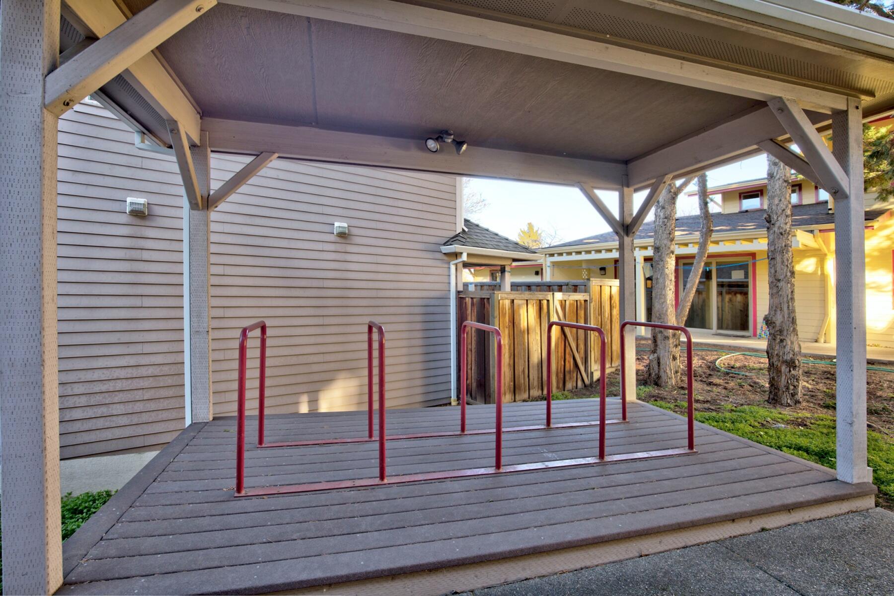 Siskiyou Springs Luxury Townhomes - Residential