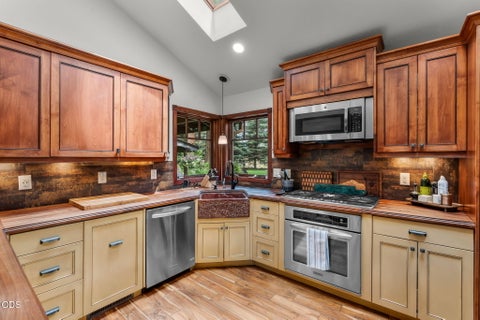 Tiny photo for 16440 Fair Mile Road, Sisters, OR 97759 (MLS # 220223800)